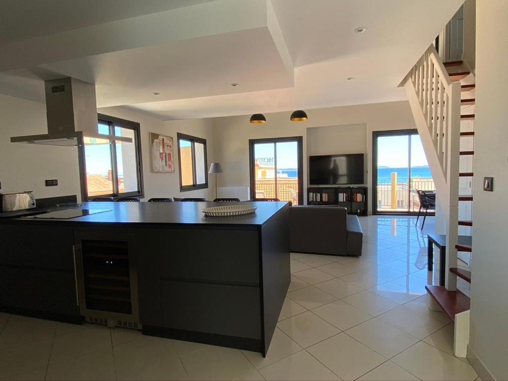 Residence Le Provence Le Lavandou Exterior photo