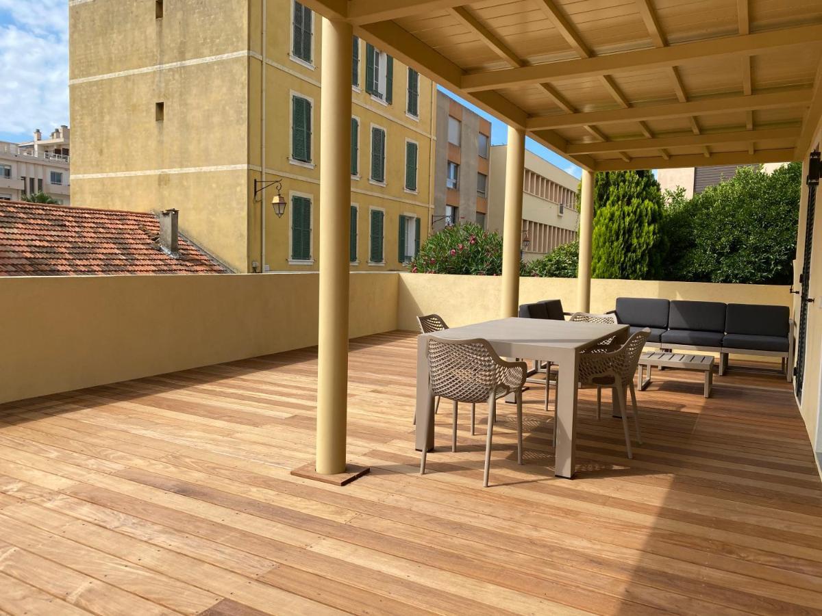 Residence Le Provence Le Lavandou Exterior photo