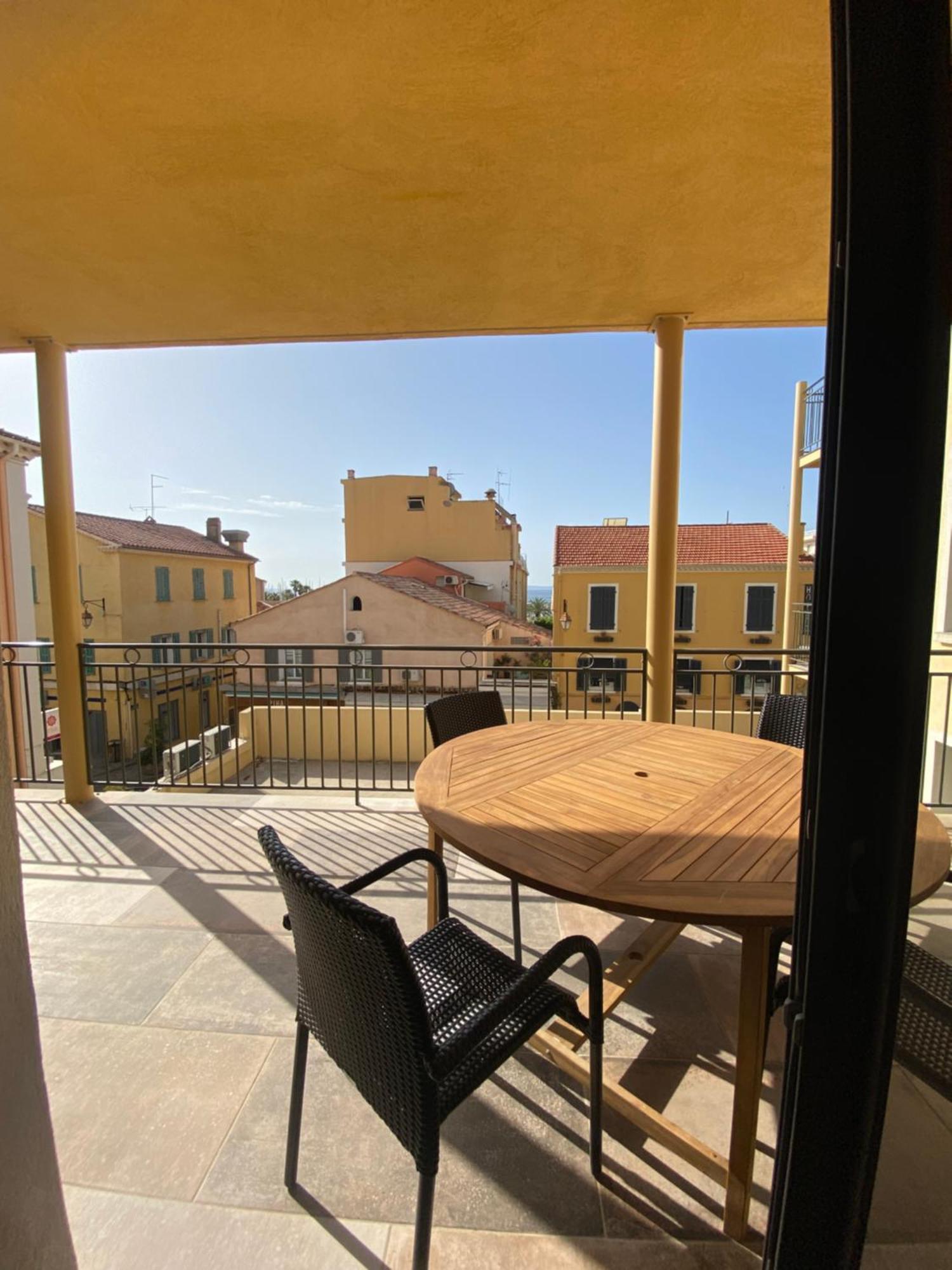 Residence Le Provence Le Lavandou Exterior photo