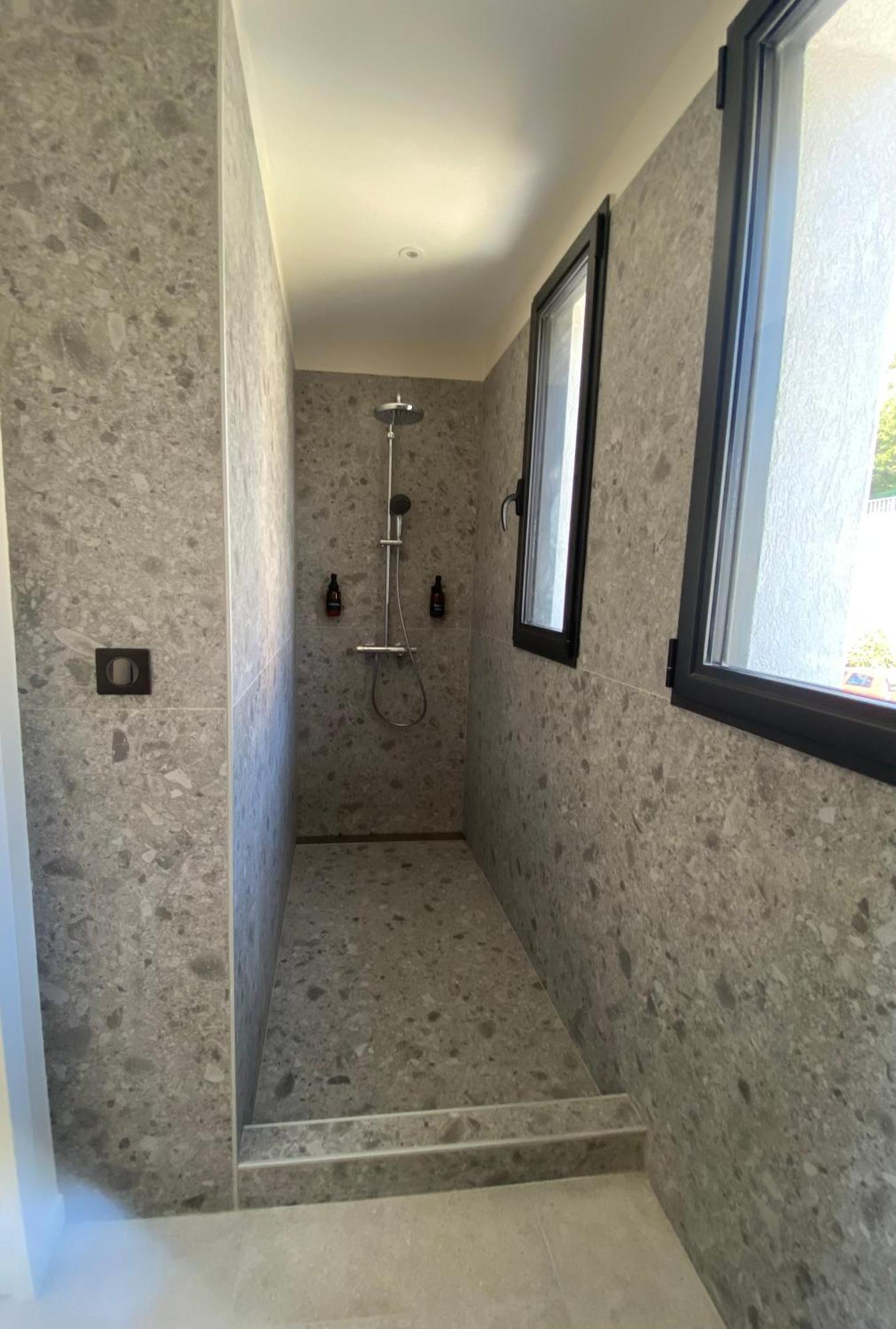 Residence Le Provence Le Lavandou Exterior photo